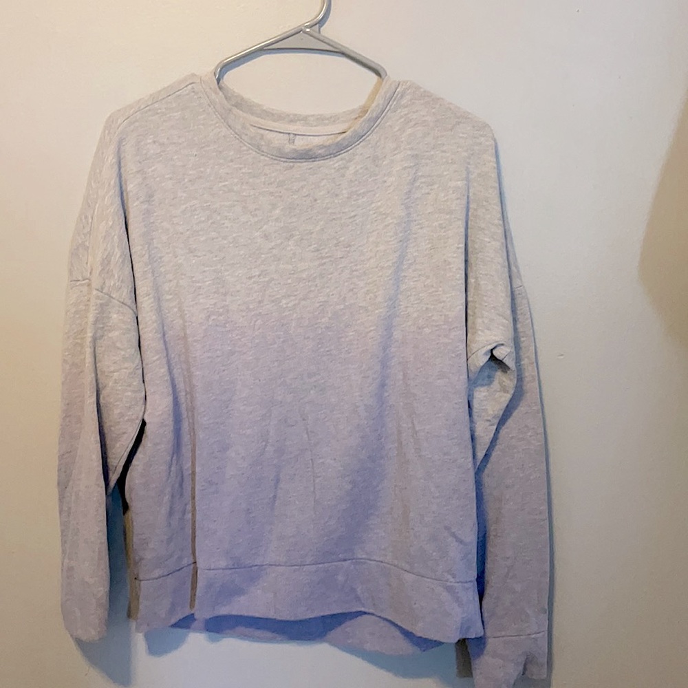 Sweatshirt